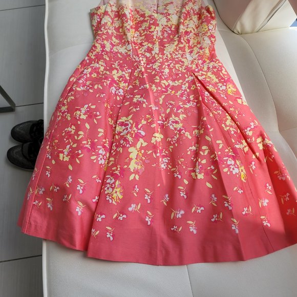 dress - Picture 2 of 3